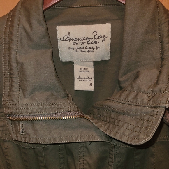 American Rag Army Green Sleeveless Vest. Size Small - Picture 5 of 5